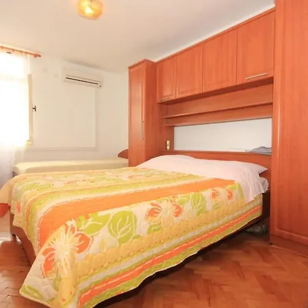 בית הארחה With A Parking Space - 7854 3*