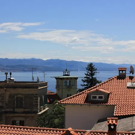 With A Parking Space - 7854 בית הארחה 3*