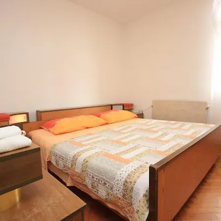 With A Parking Space - 7854 אופטיה